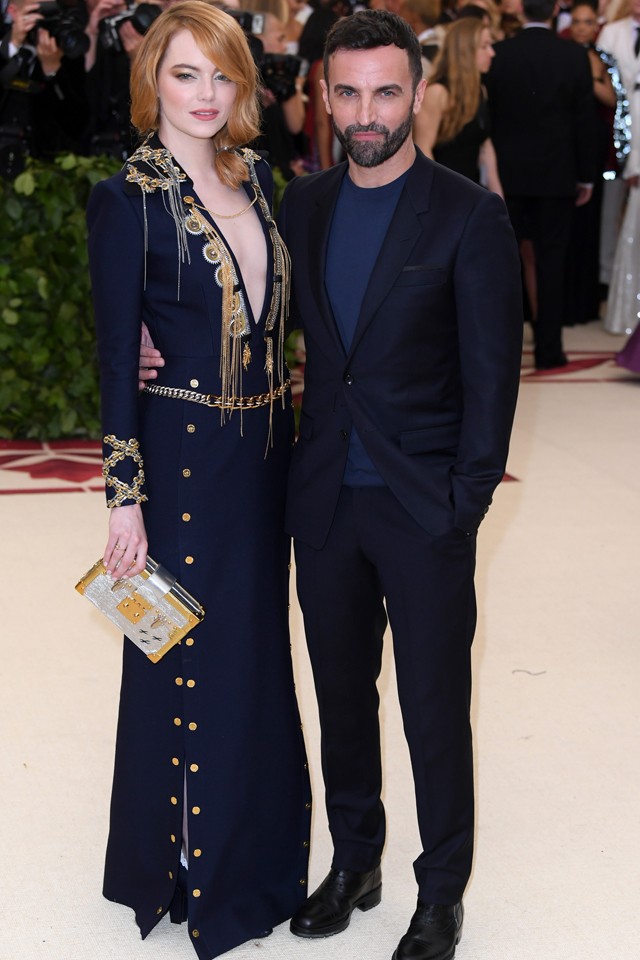 Emma Stone Nicolas Ghesqui&egrave;re Met gála