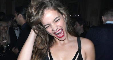 Jó ég! Látnod kell milyen dögös volt Palvin Barbi a sztároktól hemzsegő partin