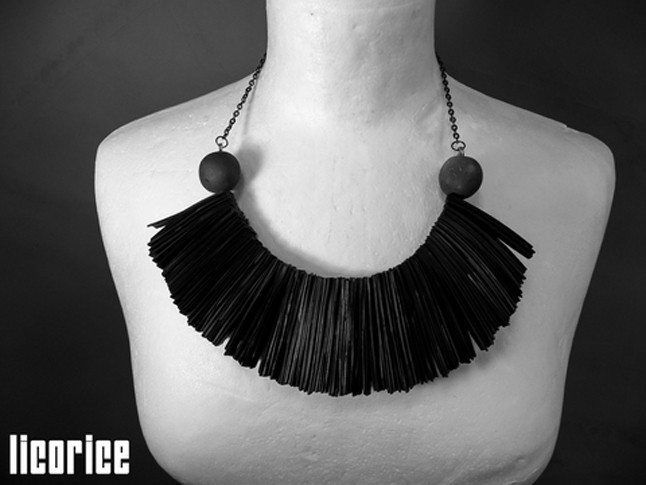 Így születik gyönyörű ékszerként újjá a bicikligumi