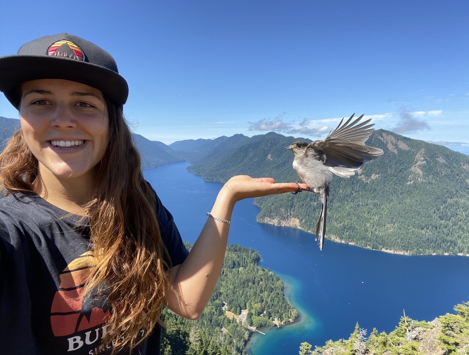 Fruzsi többnyire egyedül utazik, kalandjairól az Instagramon is beszámol