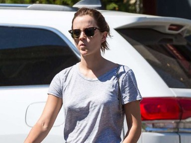 Simán elmennél Emma Watson mellett, ha ezt a szettet viselné