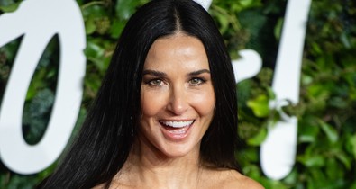 Demi Moore bikinis szelfijétől eldobod az agyad