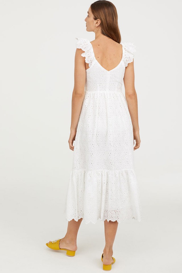 Hímzett ruha 19.990Ft