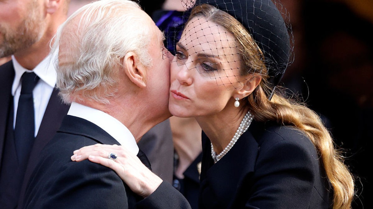 Ezt gondolja valójában Károly király Katalin hercegnéről, egyenesen rajong a menyéért