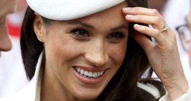 Meghan Markle szeplőit tetováltatta magára ez a lány, hogy hasonlítson a hercegnére...