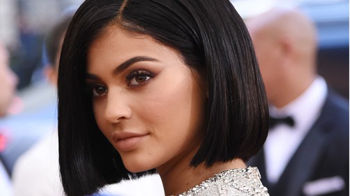 Kylie Jenner új hajszíne: platinaszőke!