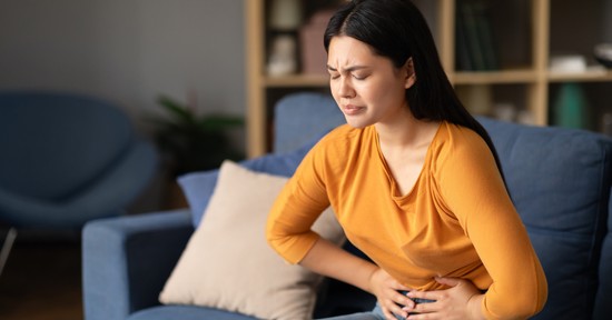 5 dolog, ami az ételeken kívül puffadást okozhat, és sosem gondolnál rá