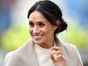 Meghan Markle Károly királynak üzenhetett friss fotójával: csúnya visszavágás ez apósának