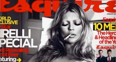 Újra meztelen címlap Kate Moss-tól!
