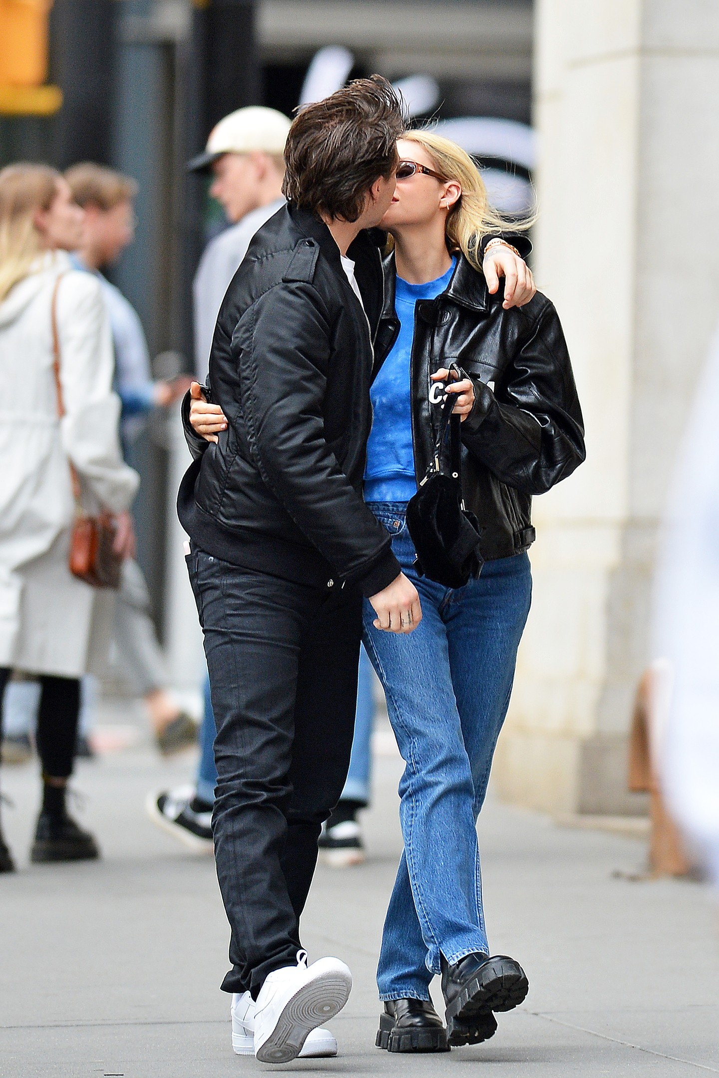 Bárhol is járnak, csak egymásra tudnak figyelni...(2020) ❤️