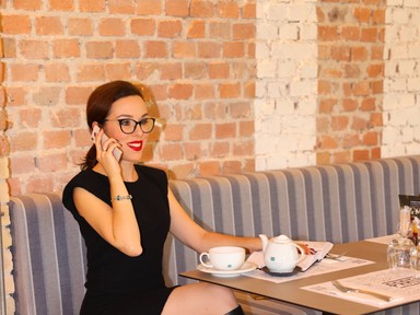 Kozma Orsi lehengerlő stílusával indítjuk a hetet