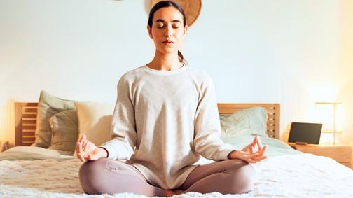 Alvásproblémák, szorongás, túlterheltség? Így segít a meditáció a mindennapokban