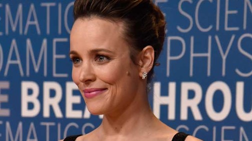 Rachel McAdams újra a vörös szőnyegen egy ultradögös ruhában