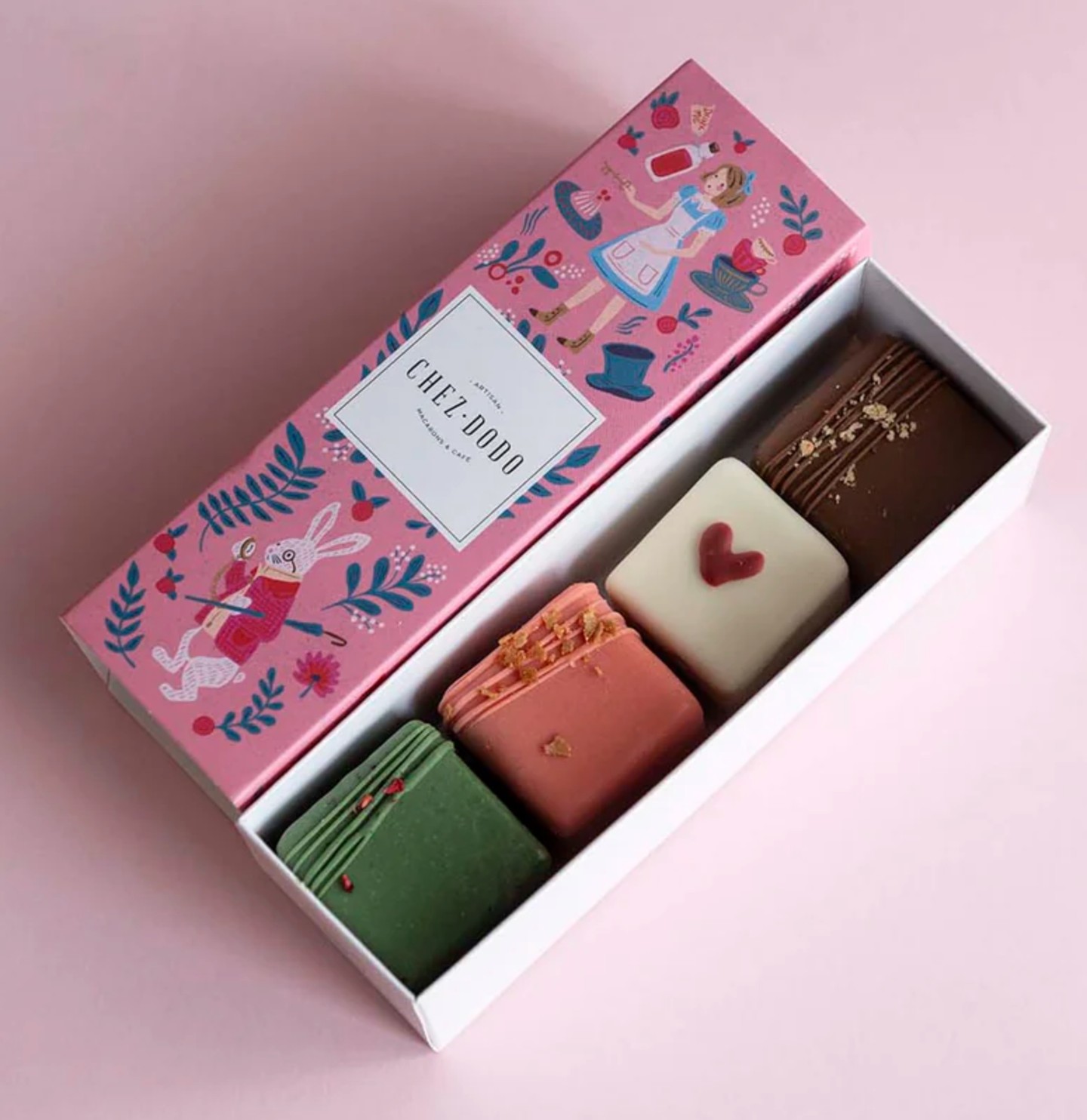 4 db-os mignon válogatás 'Wonderland' díszdobozban CHEZ DODO 6990 Ft