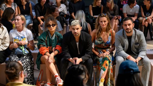 Fotókon, hogyan divatbemutatóztak a hazai sztárok