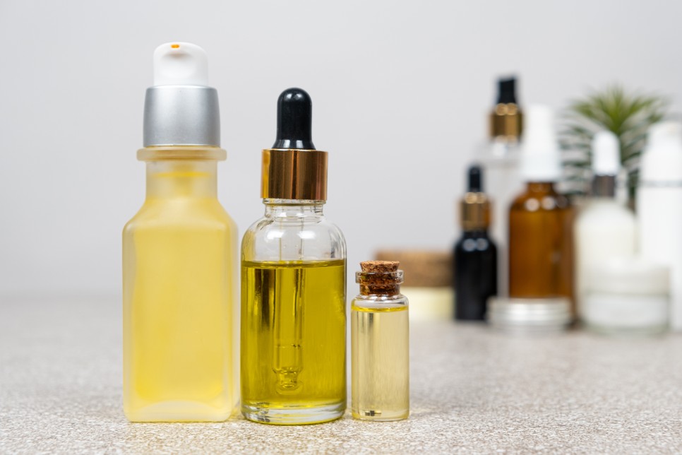 A haj- és a bőr egészségére is jótékony hatással van a ricinusolaj