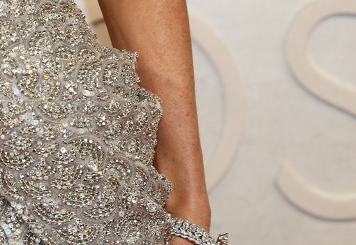 Egy pillanatra kihagyott a lélegzetünk Demi Moore Oscar-gálán viselt ruhájától, ami maga a meztelen álom