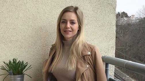 Fuller Bianka az otthoni kávézásnak is megadja a módját