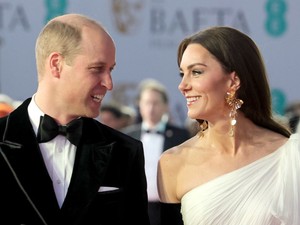 Rossz hírt közölt a palota, most már biztosan nem láthatjuk Katalin hercegnét és Vilmos herceget a vörös szőnyegen