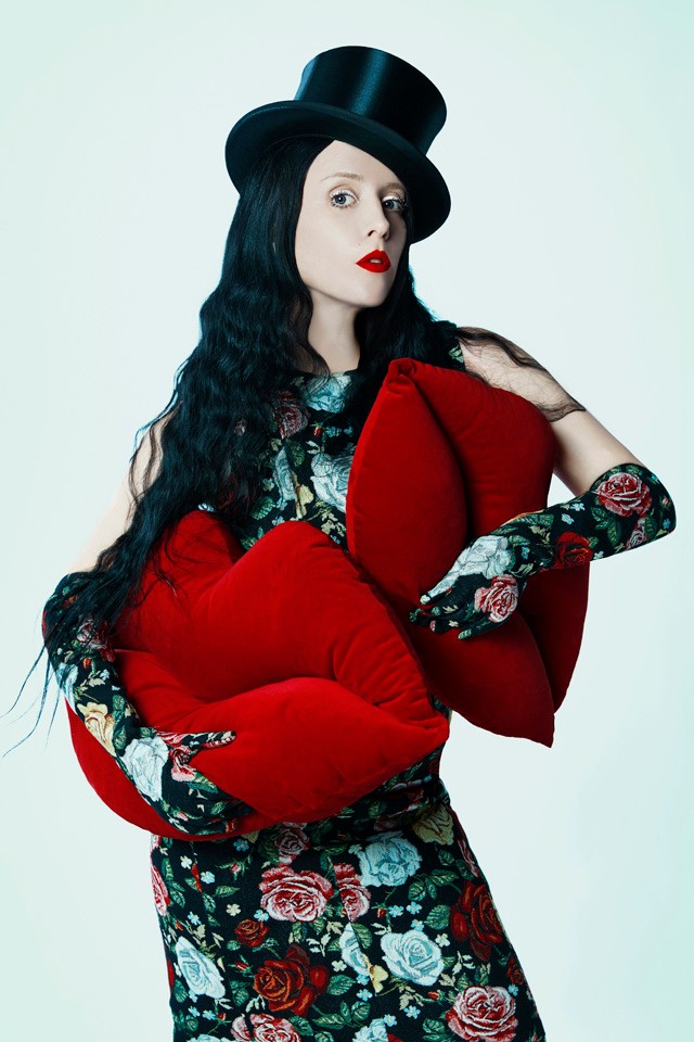 Beyoncé és Lady Gaga stylistja tervezte az IKEA új limitált kollekcióját