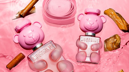 Imádtad a Barbie rózsaszín világát? Akkor ezt a parfümöt is szeretni fogod!