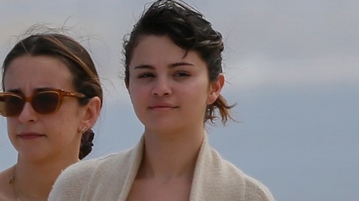 Már biztos: Selena Gomez viseli a legcukibb bikiniket