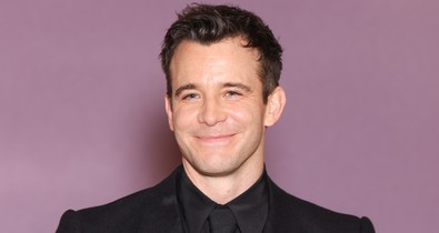 Így nézett ki 9 évvel ezelőtt a Bridgerton Benedictje, Luke Thompsonra ma már rá sem ismernél