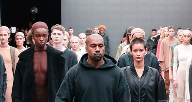 Kanye West most, mint divattervező menti meg a világot