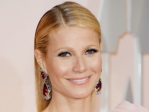 Meditáció, agyagos arcpakolás - A legsikeresebb hírességek meglepő reggeli rituáléi