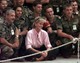 Augusztus elején Boszniába utazott a Land Mine Campaign keretében végzett munkája miatt: Diana hercegné itt épp egy csoport francia katonával pózolt. Ez a látogatás volt az utolsó hivatalos megbízatása.