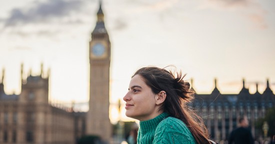 Az esőt megszokod, de önmagad elveszíted a ködben – amit senki nem mond el az angliai életről