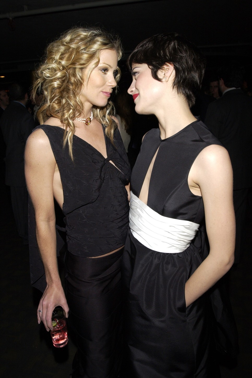 Selma Blair és Christina Applegate mindketten szklerózis-multiplexszel küzdenek