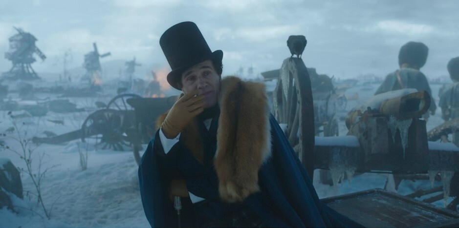 A előkészítése során Kate Hawley csapata közvetlenül a pécsi manufaktúrával dolgozott együtt