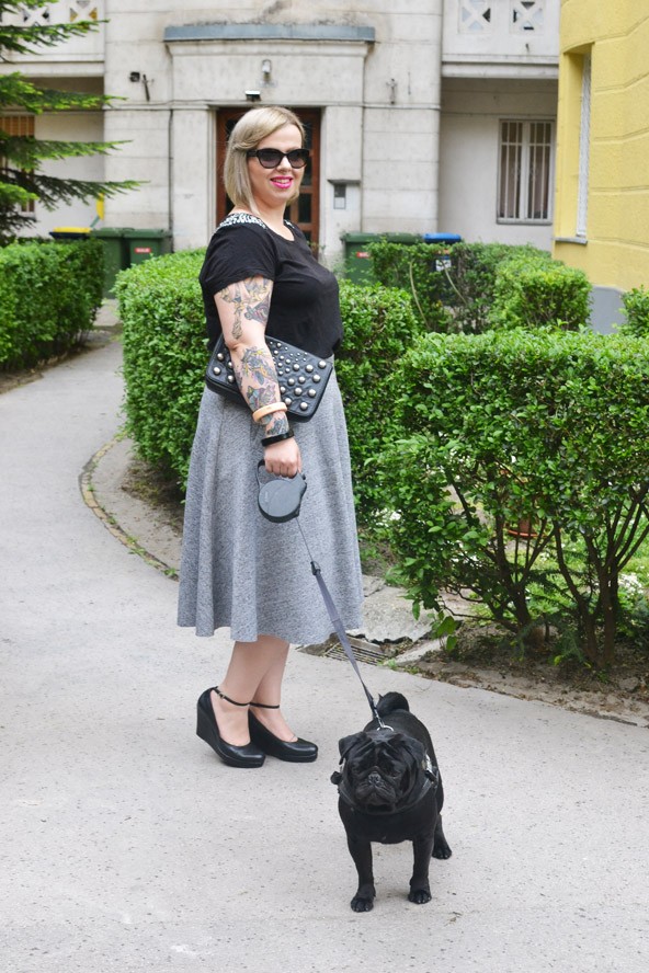 A MAC sminkese ma is kutyázik