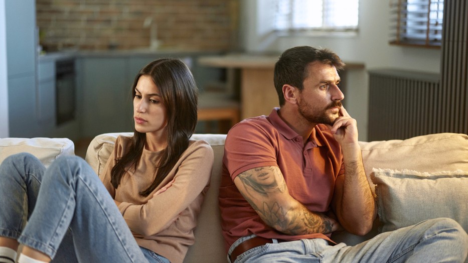 Az önbecsülést romboló hatások gyakran apró, ismétlődő gesztusokban nyilvánulnak meg