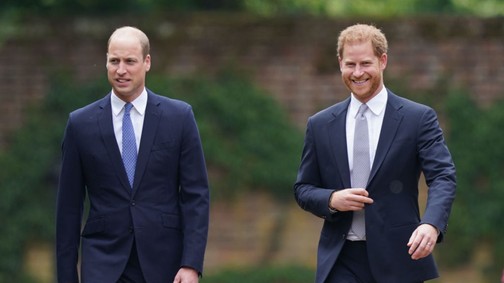 Harry herceg Vilmosnak öltözött, és még semmi nem állt ennyire jól neki