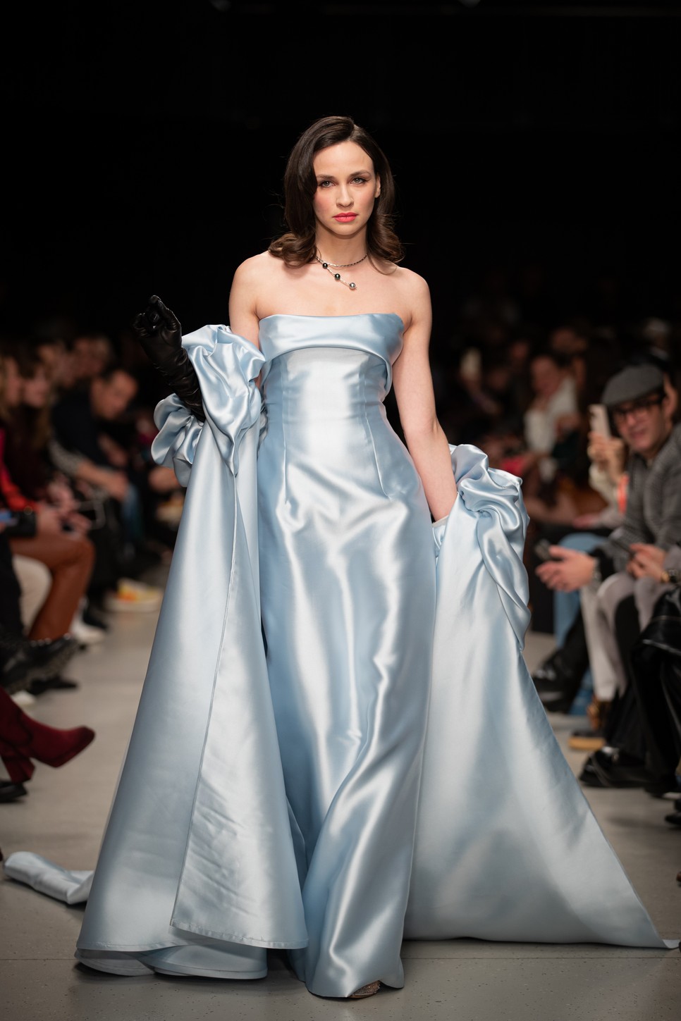 Törőcsik Franciska sikert sikerre halmoz, és a Merő divatmárka kifutóján is lenyűgözte a közönséget