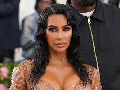 Kim Kardashian élete legdurvább szettjét viselte a Met gála afterpartiján