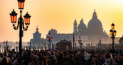 Úti célok, amelyeket ellepett a turisták hada: ezek most a legzsúfoltabb helyek Európában