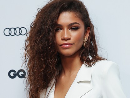 Nem állt még nőnek olyan jól a fehér, mint Zendayának 