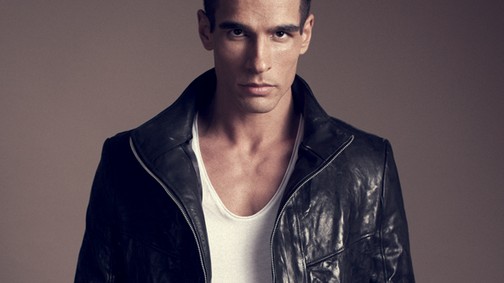 Jó könyvek, jó pasi - Lakatos Levente