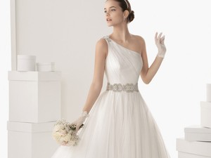 Ilyen menyasszony Palvin Barbara