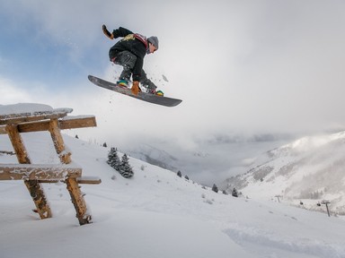 Sítúra előtt ne csak a lécre figyeljünk, hanem a biztosításra is!