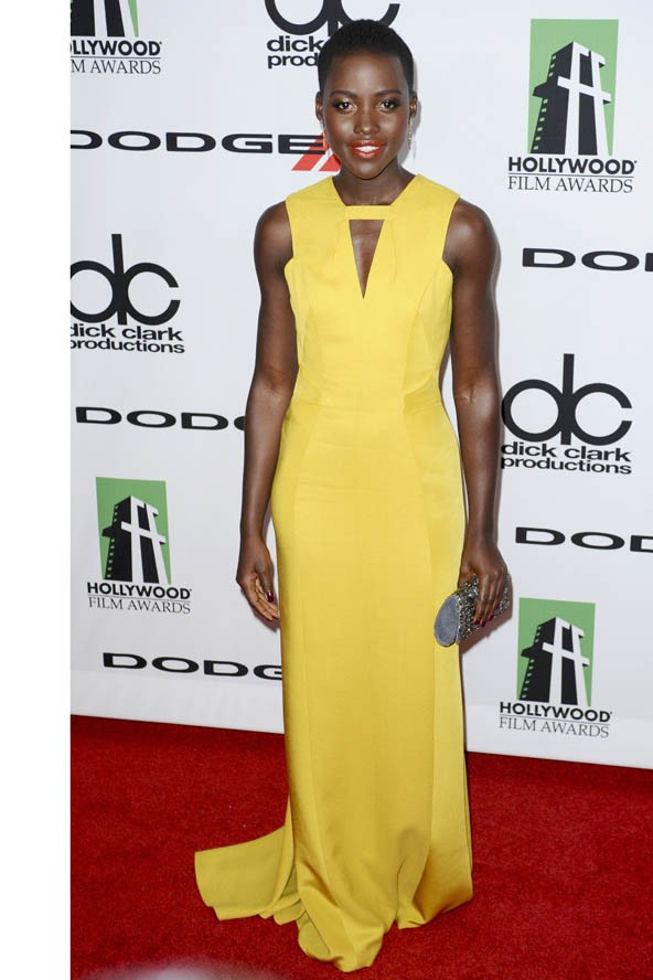 Tavaly októberben mustárszínű J Mendel selyemruhában a vörös szőnyegen.