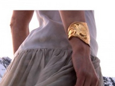 Gyönyörű aranyékszerek a tengerből