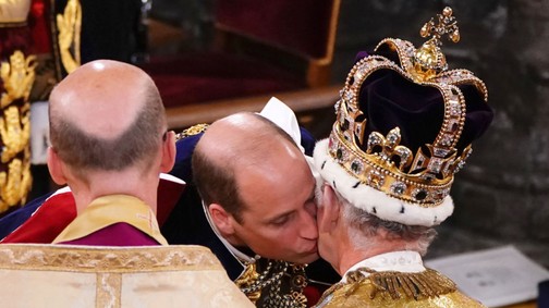 Morbid dolog áll Károly király és Vilmos herceg kapcsolatának megerősödésének hátterében