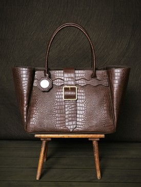 ABODI X VUCH misztikus táskakollekcó, Baronne modell Fotó: Lábady István