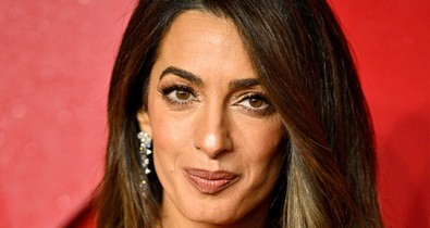 Amal Clooney Dior meztelenruhája valami álomszép, hercegnőként tündökölt benne