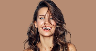 Egészséges, ragyogó hajra vágysz? Mutatjuk, hogyan alakíts ki új hajápolási rutint!