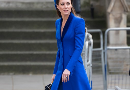 8 mesébe illően gyönyörű kabát, amiben Katalin hercegné egyszerűen tündökölt: a walesi hercegné stílustrükkjét te is imádni fogod